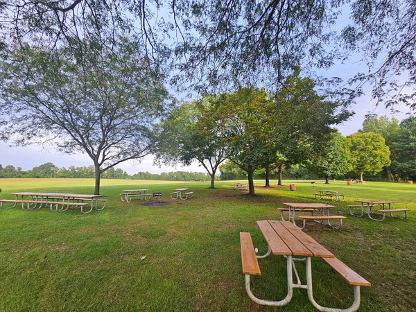 Etra Lake Park