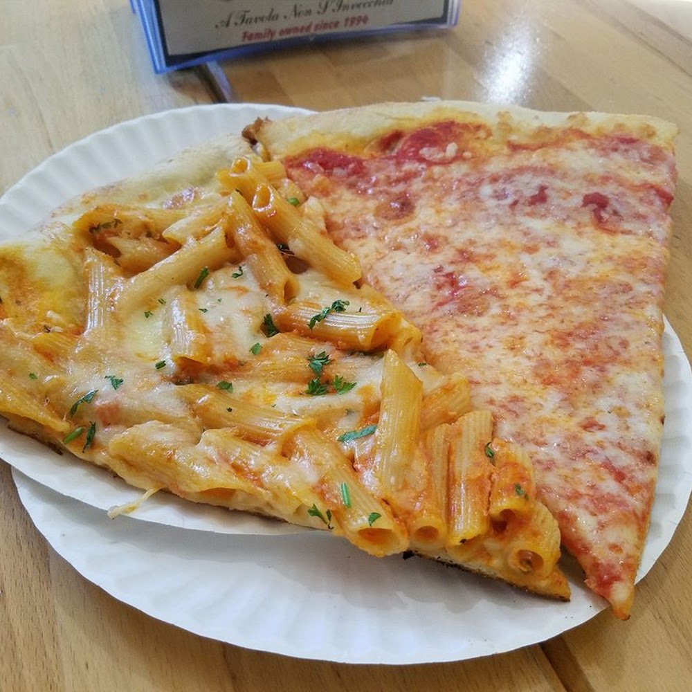 Mannino’s 4 Pizza & Restaurant